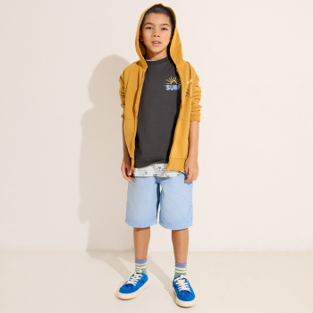 سويت شيرت أصفر كاري للأولاد بغطاء للرأس بنقشة من الأمام والظهر